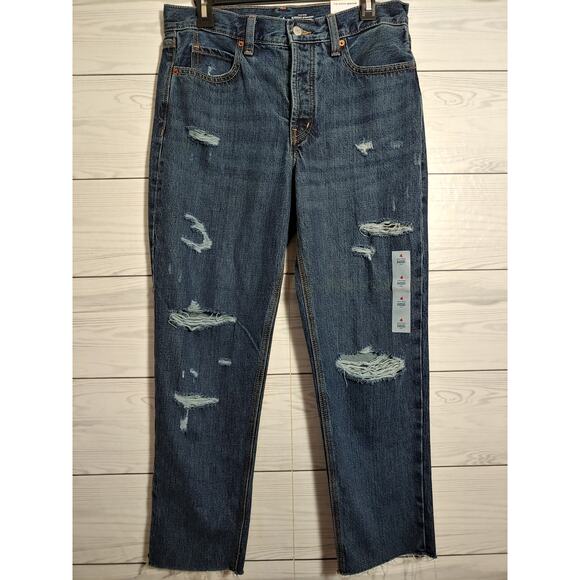 NWT Womens Old Navy Slouchy Straight Distressed Crop Jeans size 4 - Picture 1 of 3